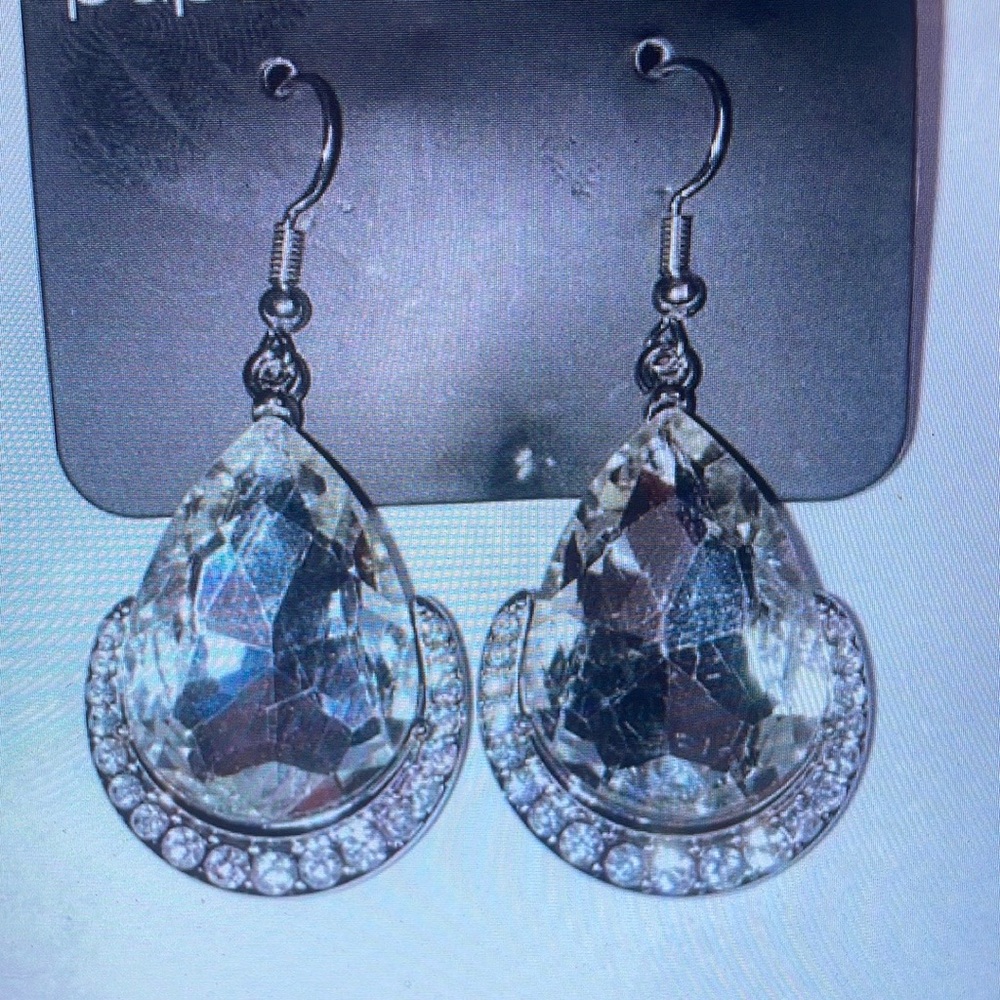 Elegant Silver Teardrop Earrings